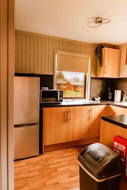 Whisky Whispers Hunters Quay Villa Sandbank Room photo